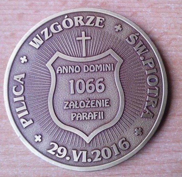 Medal z okazji 950-lecia istanienia Naszej Parafii – zdjęcie 2