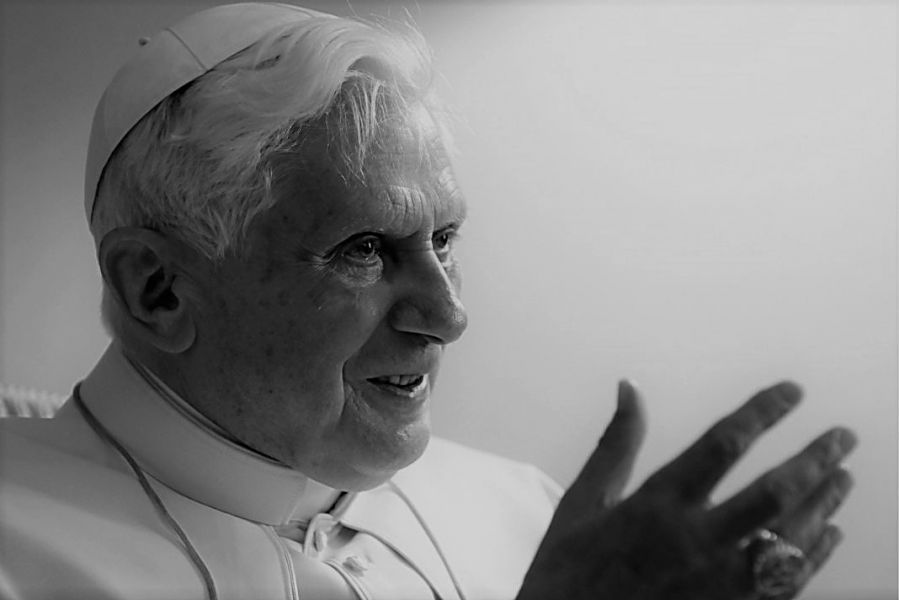 Nie żyje papież Benedykt XVI
