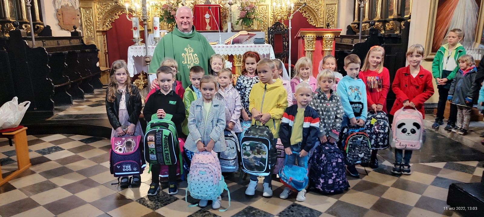 Poświęcenie tornistrów i przyborów szkolnych